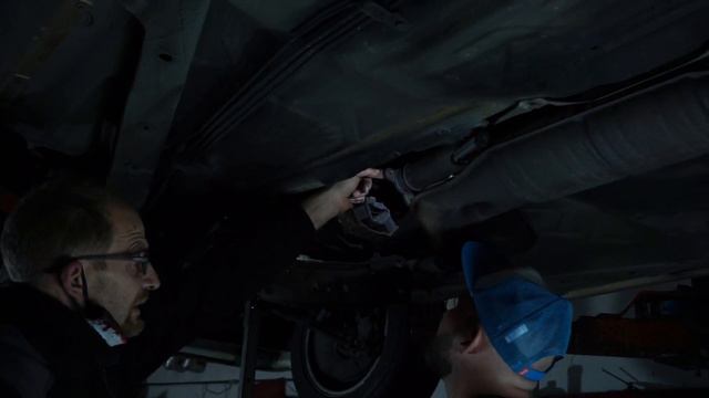 Mercedes S Klasse W126 Riemenscheibe wechseln смотреть онлайн