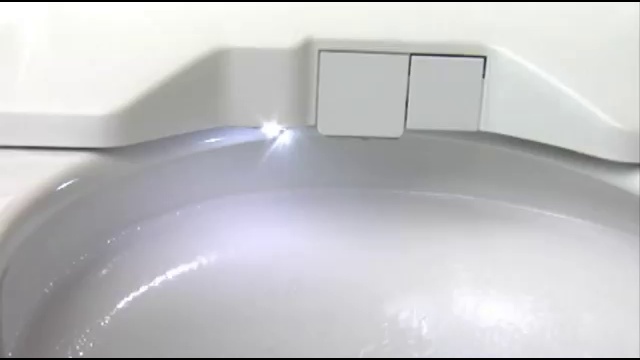 Дезинфекция и подсветка чаши электронного унитаза-биде TOTO Neorest. смотреть онлайн