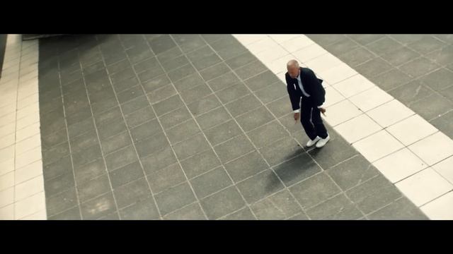 Kto by pomyślał, że Linda tak tańczy… | Nowy McCrispy® смотреть онлайн
