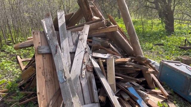 Заброшенная дача. Ломаем постройки. Интересные находки. Часть 2 смотреть онлайн