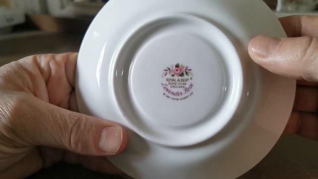Royal Albert China Lavender Rose Teacup and Saucer смотреть онлайн