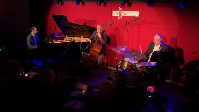 "Shoreline Blues" (D. Litzie) - Jeff Fuller & Friends смотреть онлайн