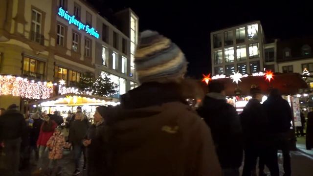 Вечерний Вюрцбург. Канун Рождества. Праздничная атмосфера! Предновогодняя суета! Германия. Бавария. смотреть онлайн