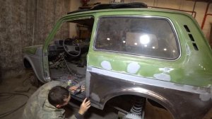 Подготавливаю НИВУ к покраске, шпаклевка.