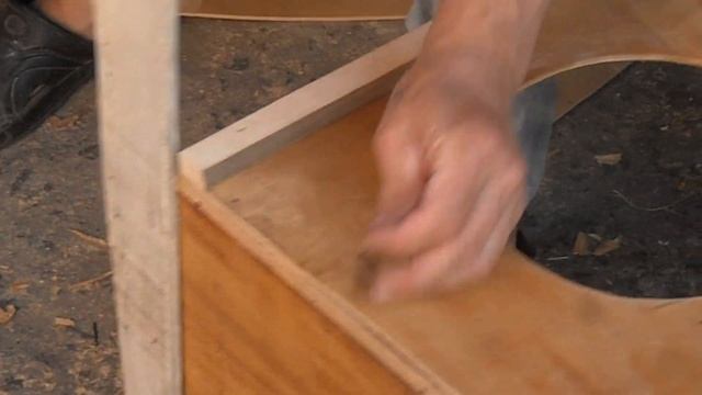 Гнездо для кур несушек с поддоном для сбора яиц смотреть онлайн