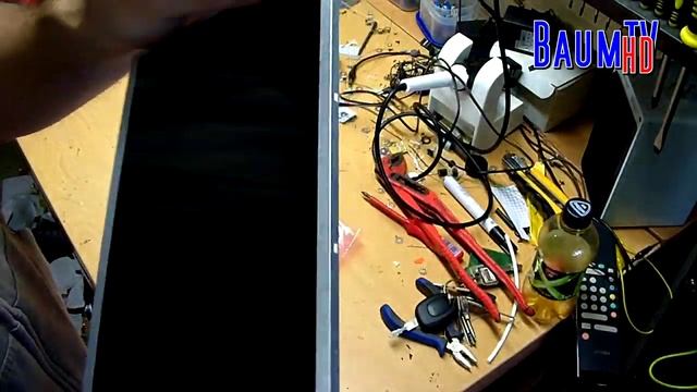 HOW TO - Replace The Display Of An Asus EEE Pc 1005 HA/G PEB HEG