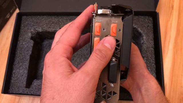 AORUS GTX 1080 ti Extreme Edition распаковка смотреть онлайн