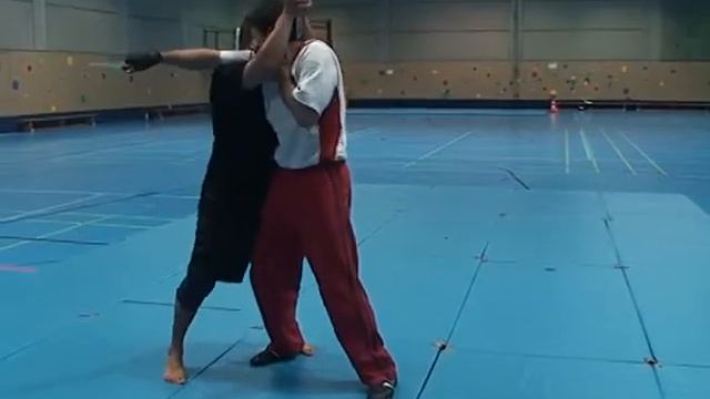 Валенсия Ламеко Эскрима - Гуро Феликс Валенсия