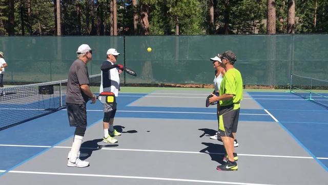 Pickleball Drills-Turn Hammer Hands to Soft Hands смотреть онлайн