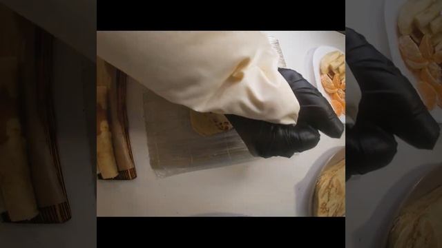 Как приготовить Сладкие Роллы с фруктами. How easy it is to make Sweet Fruit Rolls. смотреть онлайн