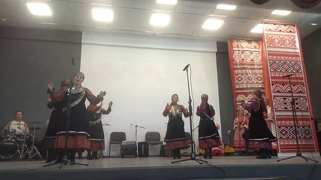 Айкай-эмезе