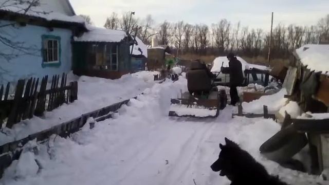 Чистим снег на адаптере =) смотреть онлайн
