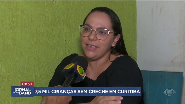 Mais de 7 mil crianças estão fora da creche em Curitiba | Jornal da Band смотреть онлайн