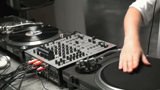 Dub Techno Vinyl Only 8 hours Live Stream part 1 at Who I Am Gallery 30.05.2020 смотреть онлайн