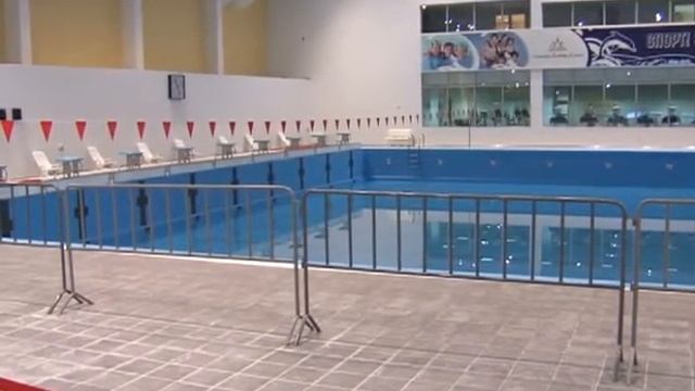 02.11.14. Стали известны подробности ситуации с закрытием бассейна в сургутском Ледовом дворце смотреть онлайн