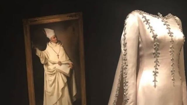 История Balenciaga за 7 минут смотреть онлайн