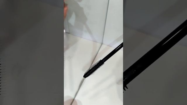 ARTISTRY STUDIO NYC Edition Многофункциональная тушь для ресниц 3-в-1 Gotham Black смотреть онлайн