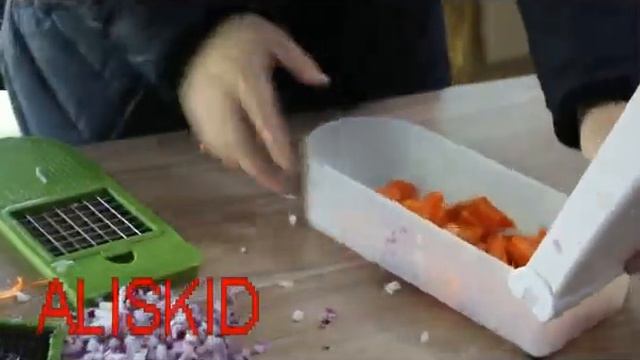 Mandoline Vegetable Chopper Dicer Slicer Cutter & Fruit Onion Chopper смотреть онлайн