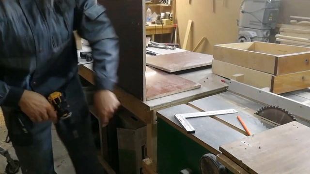 Ящик-тележка. Инструментальный ящик на колесах. Тележка для инструмента своими руками. смотреть онлайн