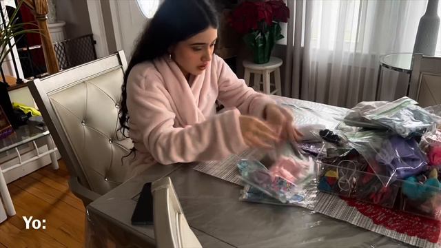 24 HORAS JUGANDO A LAS BARBIES / JUGAMOS A LA CASITA Y AL BARCO - CAMBIAMOS LAS BARBIES CON MI MAMÁ смотреть онлайн