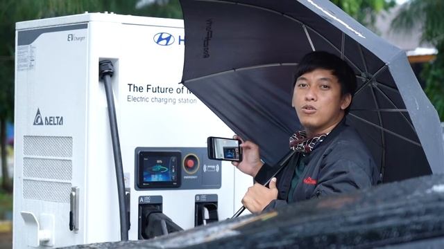 ADA SPKLU MOBIL LISTRIK DI TOL! смотреть онлайн