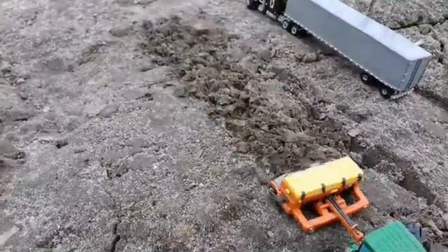 Сделал мини-мульт "Колхоз часть-1" из пластилина! Мультик из моих моделей смотреть онлайн