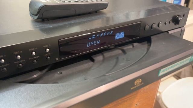 Sony SCD-CE595 Super Audio CD Player 5 Disc Changer w/ Remote смотреть онлайн
