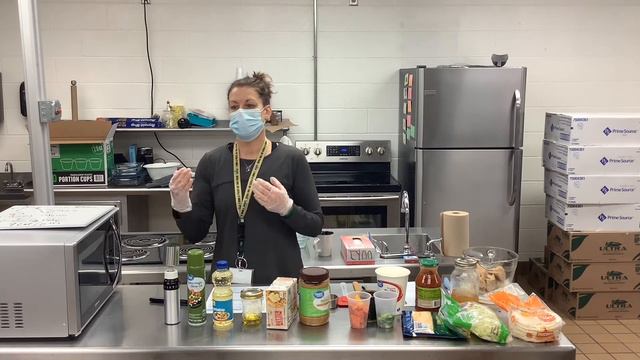 DSI HEALTHY COOKING CLASS WITH LYNN/ Learning about good fats, plus a yummy salsa chicken recipe смотреть онлайн