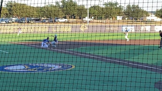 Throw Out at 3rd In Fall game смотреть онлайн