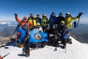 Восхождение на Эльбрус ветерана УФСИН Виктора Масалитина.mp4