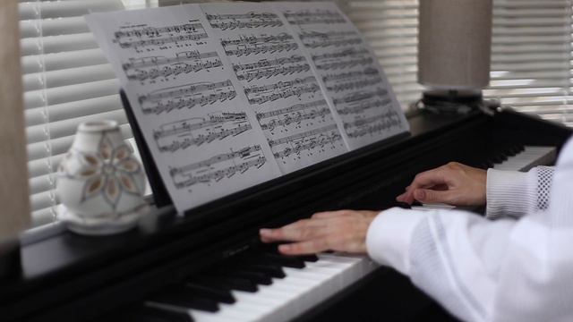 Chopin - Nocturne in C Sharp Minor (No. 20) - Casio Privia PX-870 смотреть онлайн