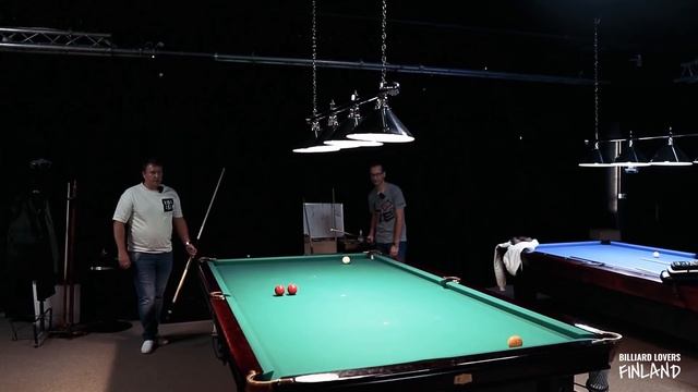 Venom plays Kaisa (Finnish Billiards) - Game with tightest pocket in the World??! смотреть онлайн