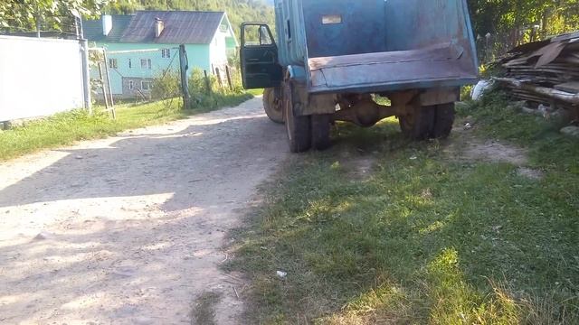 Как подчинить забор газоном смотреть онлайн