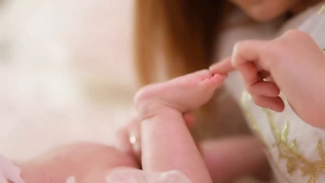 Маленькой Эмилии 6 месяцев 7 октября 2016 смотреть онлайн