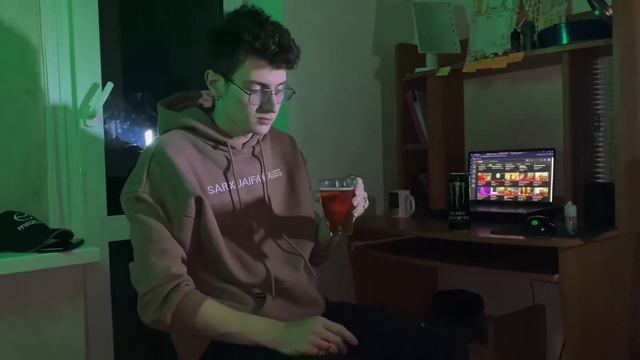 Обзоры энергетиков #1 | Black Monster смотреть онлайн