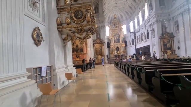 DAY 10 - FINAL DAY OF BEING 22 AND A LOT OF PORK AND VEAL смотреть онлайн