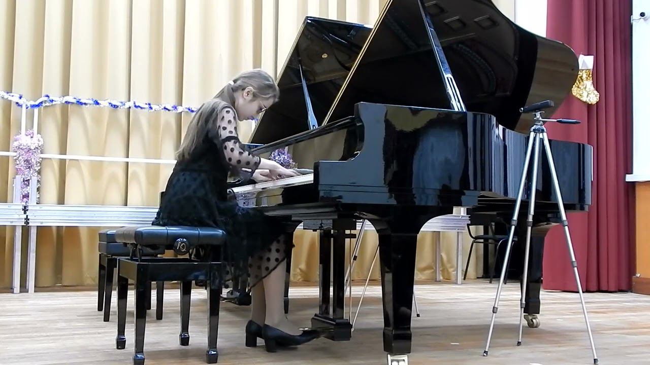 15. Метнер - «Сказка», исп. Синягина Дарья (5 класс) смотреть онлайн