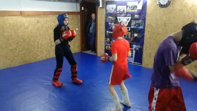 Тренировка кикбоксеров по кингисеппски смотреть онлайн