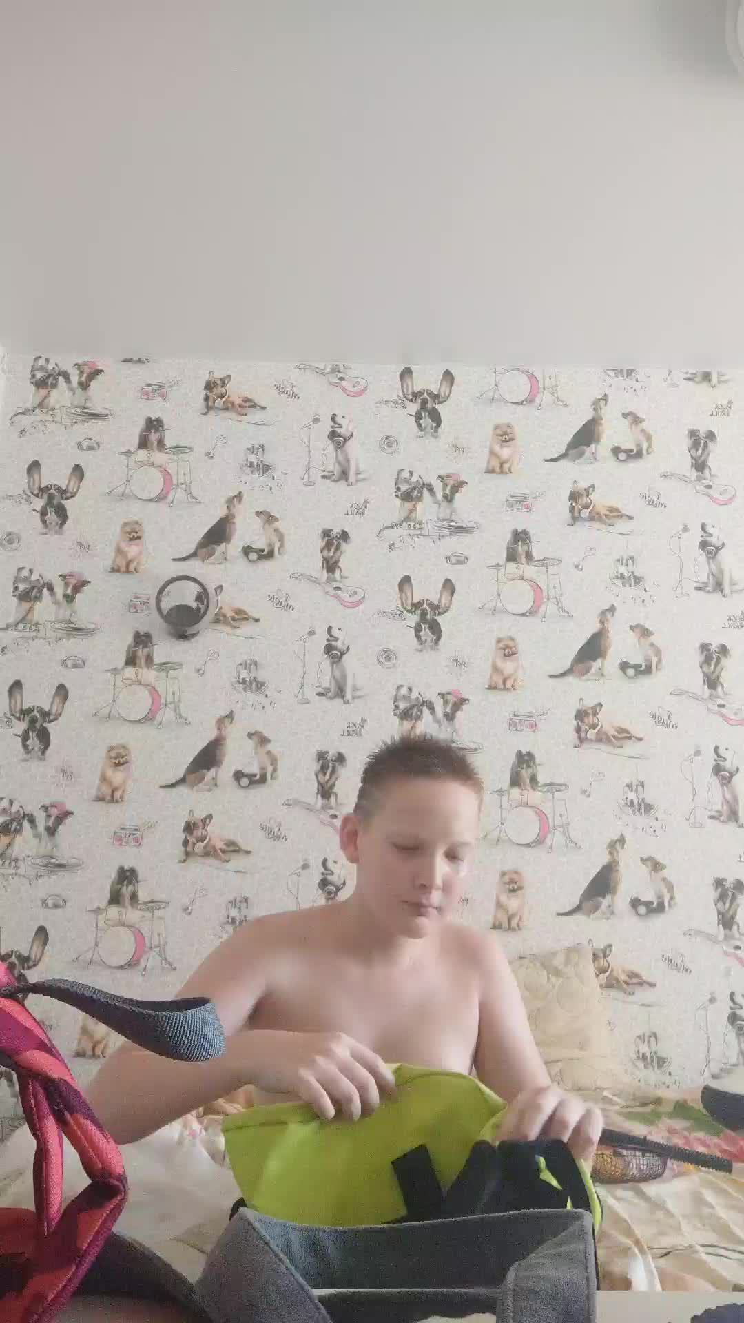 ура скоро едем в деревнб