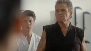 ЯСТРЕБ ОТОМСТИЛ ЗА ИЗДЕВАТЕЛЬСТВА В ШКОЛЕ!COBRA KAI 3 SEASON!