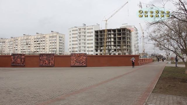 Ленур Усманов и Братская могила в Евпатории смотреть онлайн