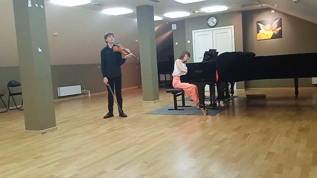 М.Брух "Концерт для скрипки с оркестром #1" 1,2 ч./ M.Bruch "Violin concert #",1,2 p. смотреть онлайн