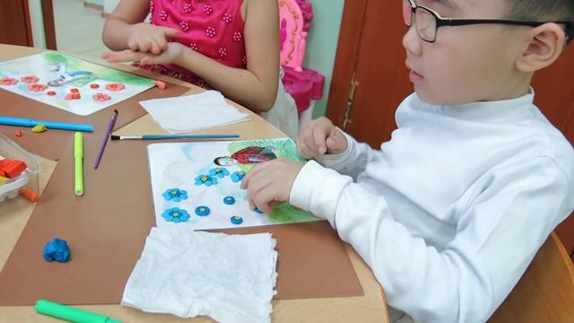 ТВОРЧЕСКИЙ ПРОЕКТ КО ДНЮ 8 МАРТА в подготовительной к школе группе. смотреть онлайн