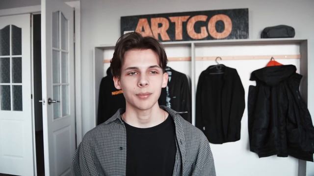 КАК ПОСТУПИТЬ В УНИВЕР/РАБОТА 18+/ЖИВУ САМ?! смотреть онлайн