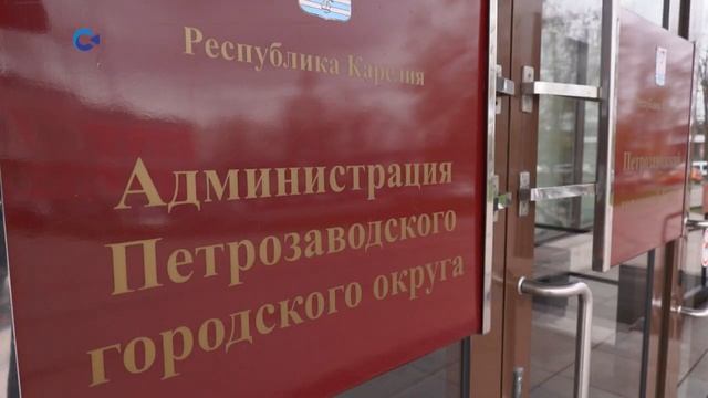 В Петрозаводске продолжается снос несанкционированно возведенных гаражей в разных районах города смотреть онлайн