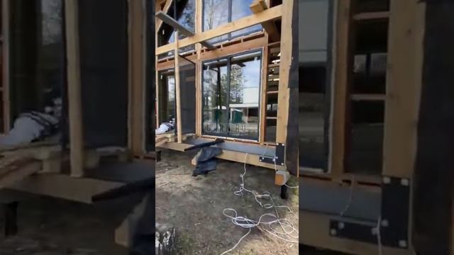 Как идёт строительство амбарного дома в Доброграде? смотреть онлайн