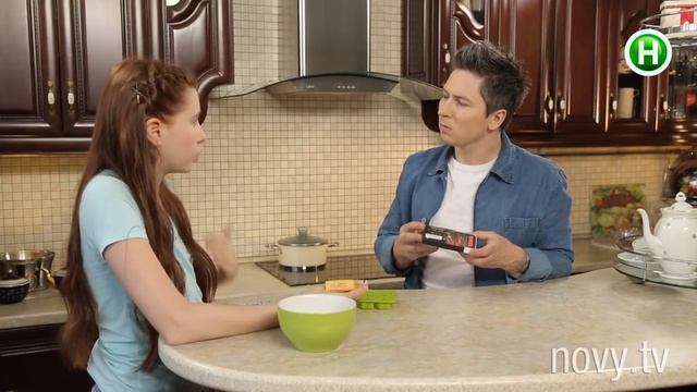Lifehack. Детская помада и мел для волос. Косметика своими руками - Дешево и сердито - 06.06.2016 смотреть онлайн