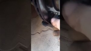 Замена передних тормозных колодок на KIA picanto 2006 года