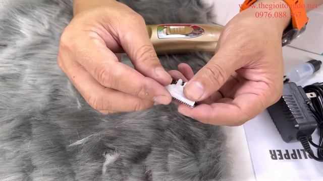 Tông đơ cắt lông chó đáng mua nhất và cách vệ sinh tông đơ | Quang 3S смотреть онлайн
