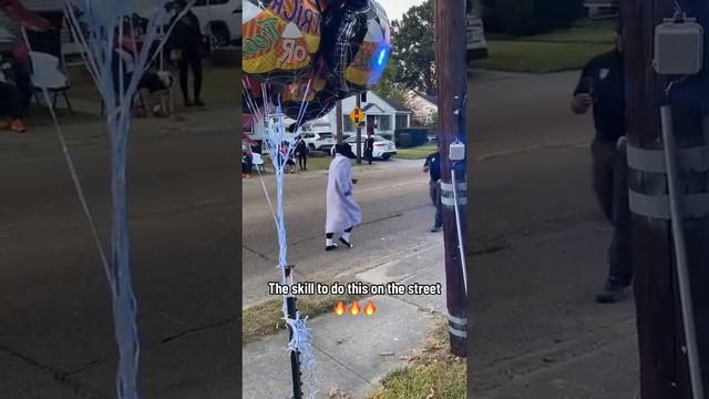 That Moonwalk Tho 😦🔥 (via Knnymills_X) #shorts